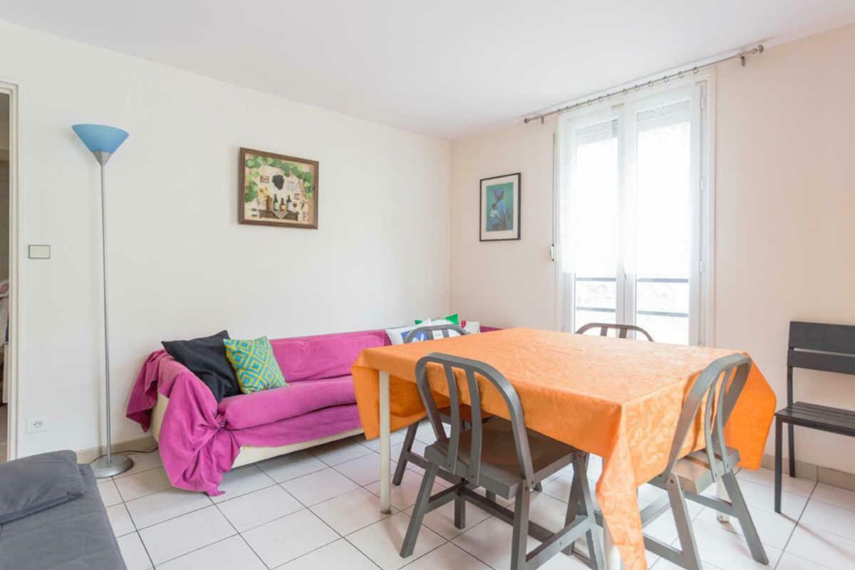 2 Pieces Calme Et Central, Paris 10Eme Apartment Bagian luar foto
